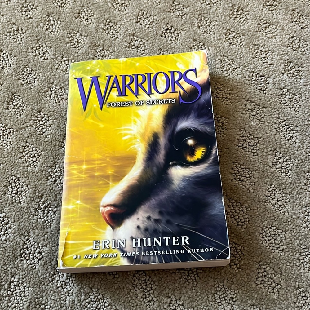 Warrior cats forest of secrets soft cover by erin hunter